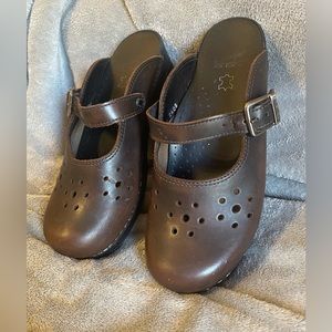 Dansko Brown Women’s 39